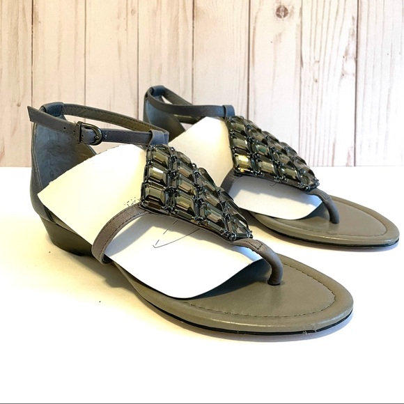 Vince Camuto Shoes - Vince Camuto Gray Jewel Irell Sandals 6